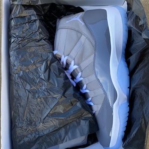 Mens Jordan 11 retro Cool Grey